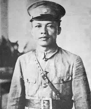 党员到资深军统特务1942年4月1日,陪都重庆罗