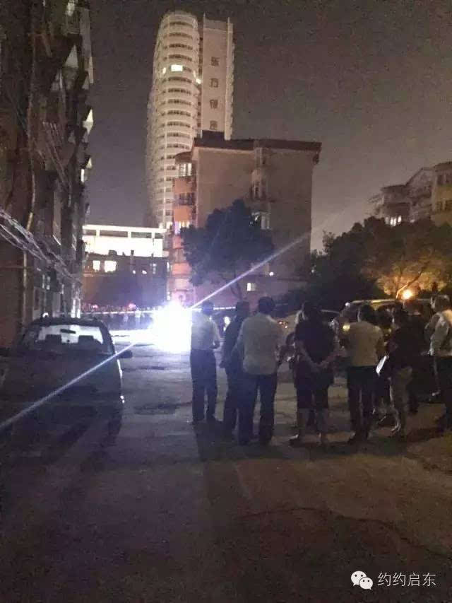 [约约突发]黑夜突发|启东一男子跳楼身亡!