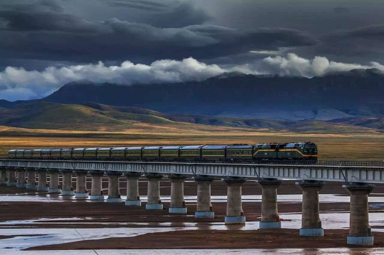 致敬!英雄的筑路人|青藏铁路通车十周年纪念