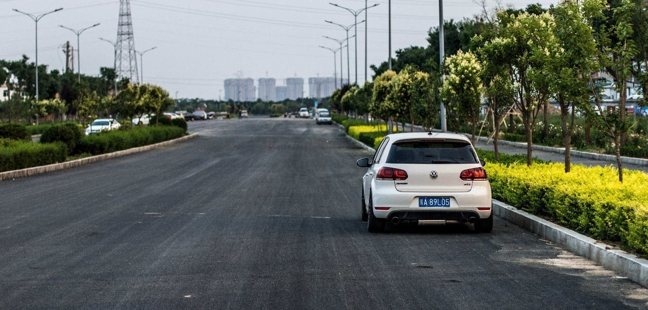 我爱拍车 | 陕西西安四驱高尔夫 gti mk6,就是要超越r20!