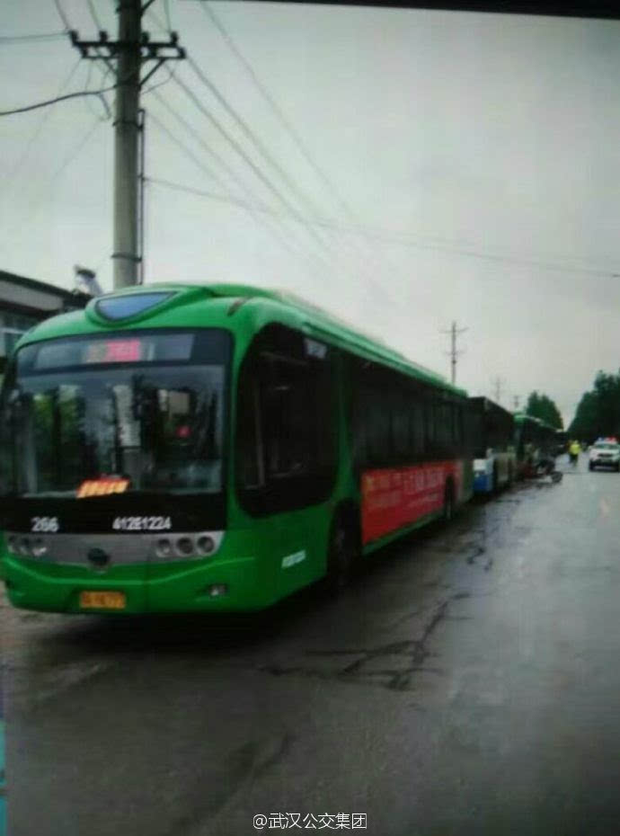 截止7月6日10:30 武汉公交230条线路停运