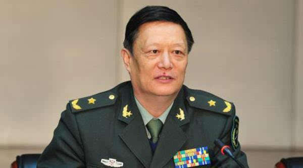 中部战区陆军司令员史鲁泽同时担任中部战区副司令员