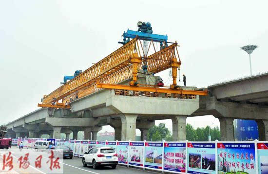 孙辛路高架桥加紧建设