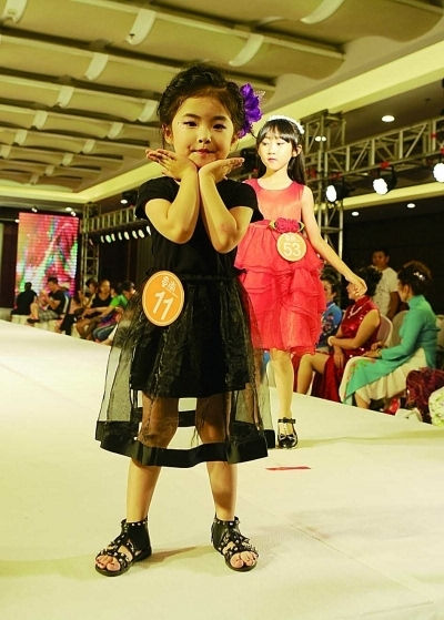 吉林省小潮童模特大赛举行