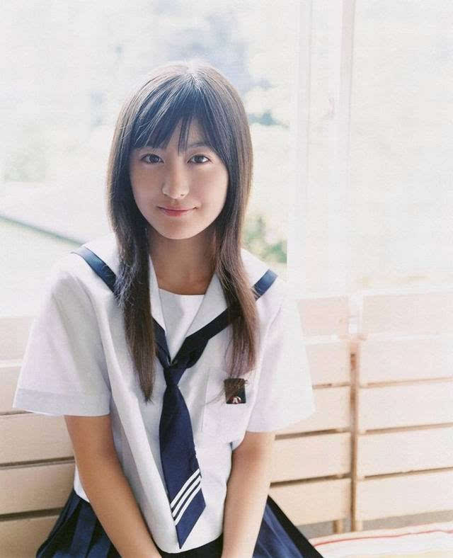 水泽奈子是日本人气演员,2006年初中1年级被星探发掘而出道,2007年