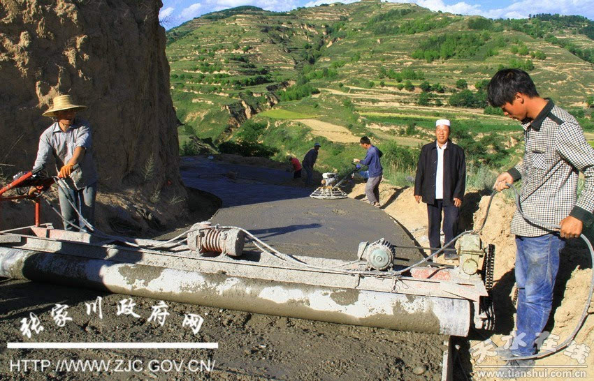 [走基层]张家川县川王乡修通村路叩开致富门(图)