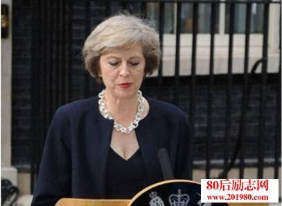 英国新任女首相特雷莎 梅就职演讲稿(中英文)和