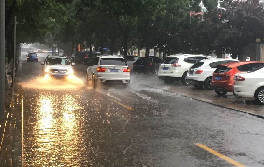 山西普降雨水 17个气象站点有暴雨23站有大雨