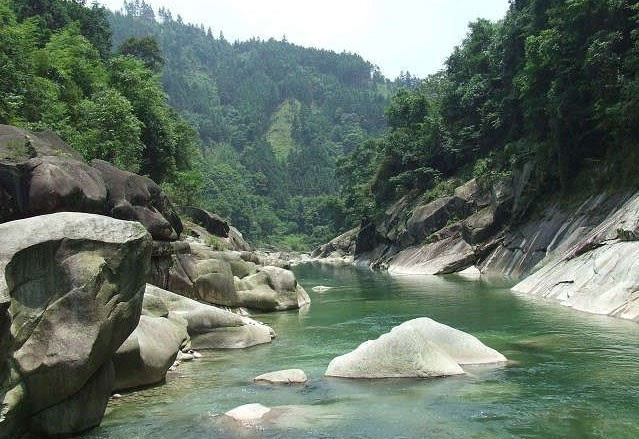 线路:融水—贝江—四荣乡—小桑村—龙女沟—白竹路口往右拐—走6