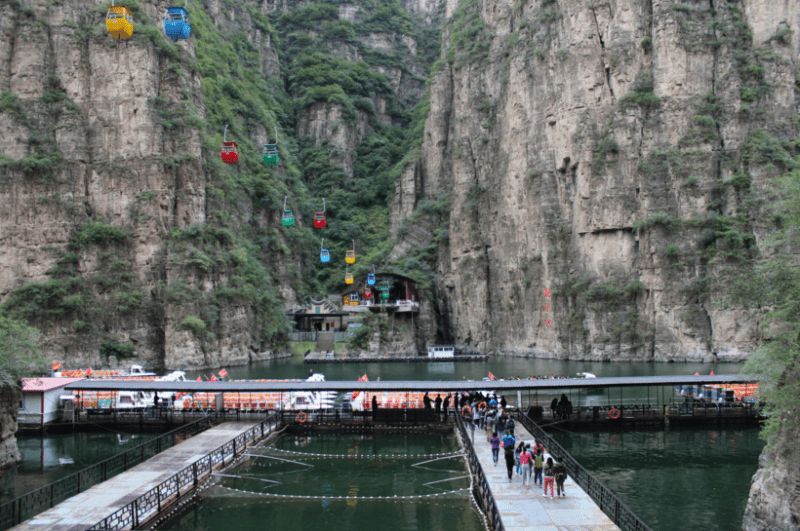 神峰列翠,峡江十里,这里是龙庆峡