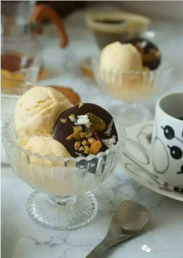 芒果百香果冰淇淋
