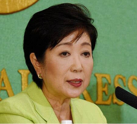 日东京知事候选人小池百合子回击石原:浓妆可以遮雀斑