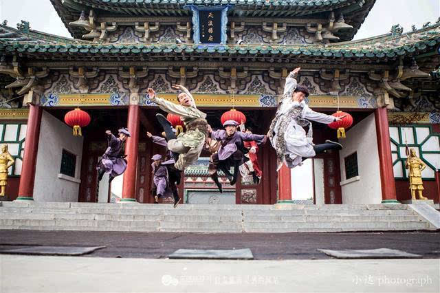 而在天波杨府,杨家将们也和我们一起振翅翱翔!