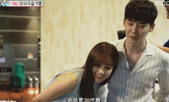 时隔6年回归电视剧的韩孝周在《w》中彰显出无可抵挡的清纯美.