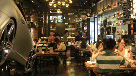 人气爆棚!全上海最火的10家主题餐厅，让你大开眼界!-搜狐