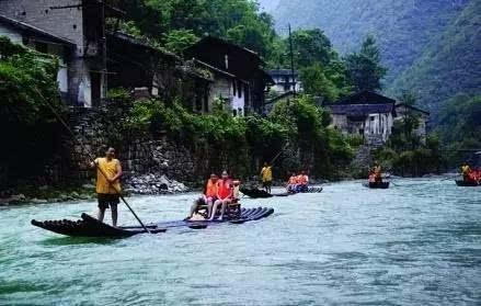 大宁河风景区是大宁河除巫山小三峡外中上段景区的总称,是奉节-巫溪