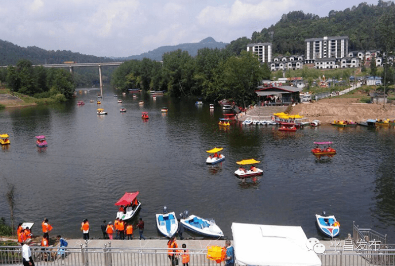 8月6日,平昌驷马水乡葡萄等你来采!