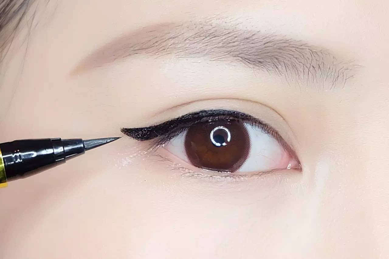 【haruka】独家眼线画法分享/一支眼线液笔搞定内外眼线/懒人必备_哔哩哔哩_bilibili