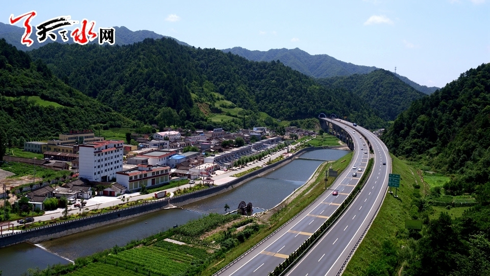 麦积区党川乡党川村航拍记忆