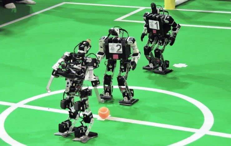 为什么踢足球,而不是下象棋,是机器人征服人类