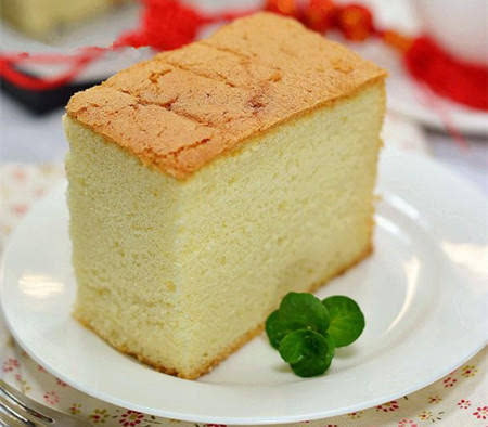海绵蛋糕(sponge cake:海绵蛋糕是一种乳沫类蛋糕,构成的主体是鸡蛋