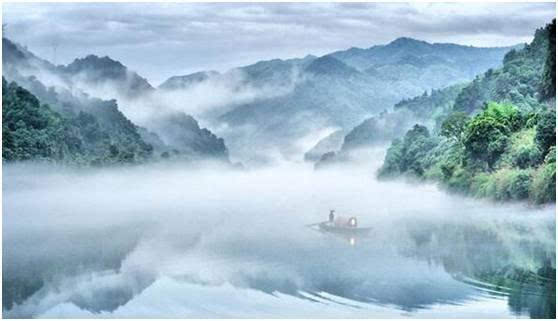那里,有个诗意浪漫的意境,叫  雾锁东江.