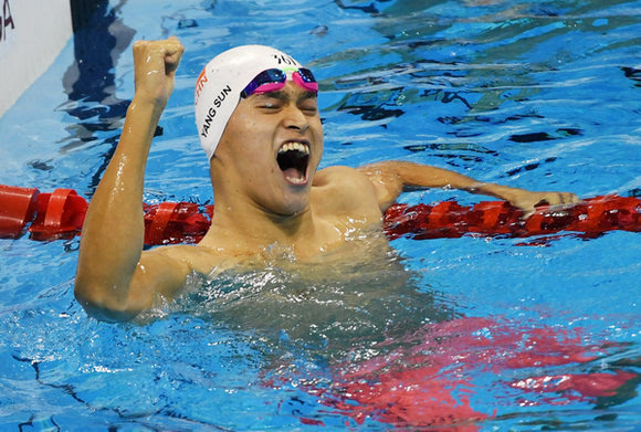 孙杨200米自由泳逆转夺冠 摘中国游泳里约首金