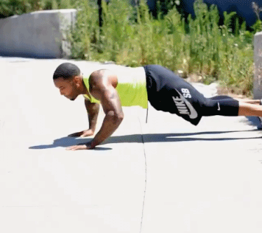 147091106655303684.GIF