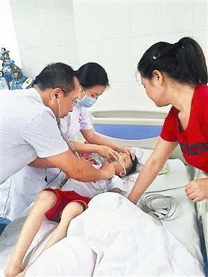 深圳溺水男童恢复自主呼吸 医生:心肺复苏是关键