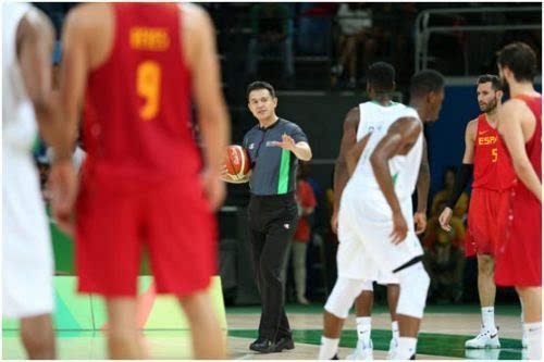 中国篮球裁判执法奥运会 段铸获得认可亮相里