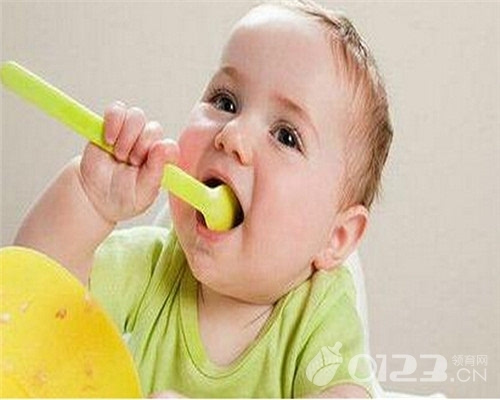 宝宝食物中毒有什么症状?食物中毒急救方法