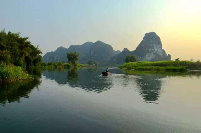 上林东红湿地: 一处浪漫唯美的爱情湿地