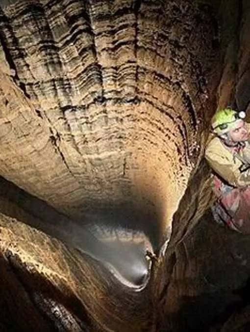 被认为是迄今为止发现的世界上最大的洞穴.