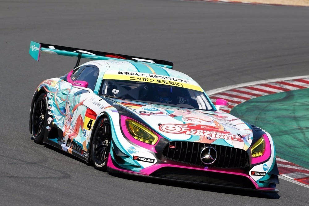 真 痛车超酷炫!初音号梅赛德斯奔驰amg gt3亮相