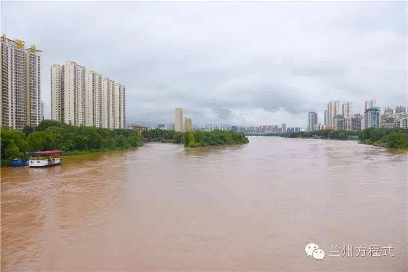 黄河实拍(七里河黄河大桥段 前几天酷暑难耐,黄河边无疑成了兰州人