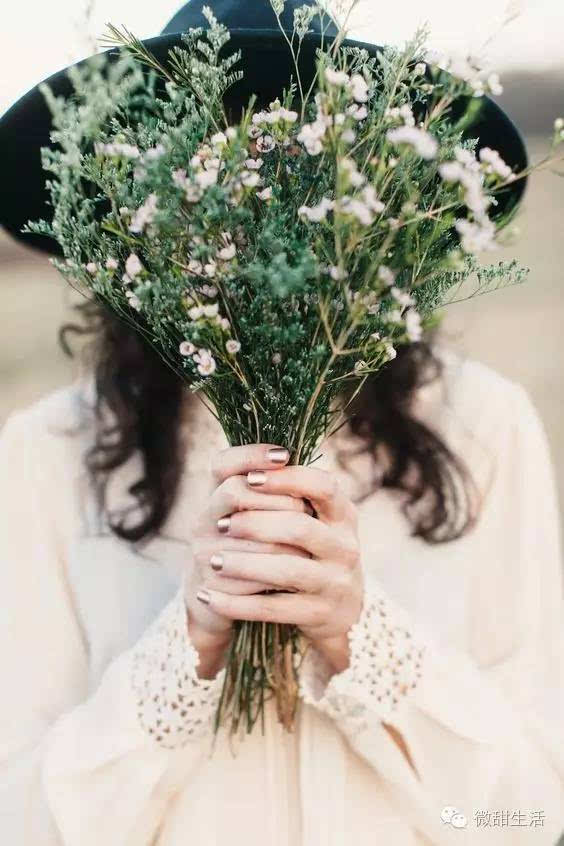 每个女子都需要有美美的花花遮脸照