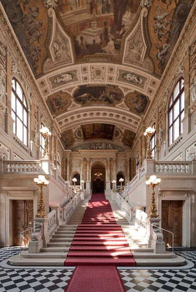 盘点那些欧洲著名宫殿 探索欧洲历史文化的绝好途经!