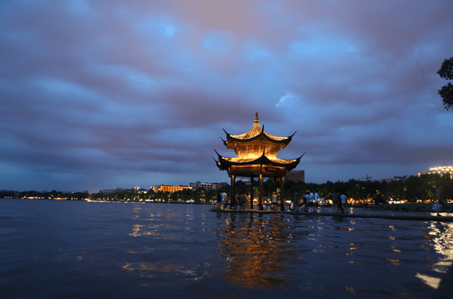 杭州西湖夜景 (摄影:土木)