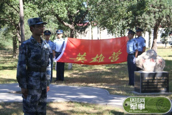 原题:下连第一课,英雄基因根植血脉—中部战区空军导弹某师"英雄营