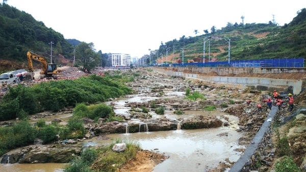 松溪县人口_福建持续暴雨 闽北松溪县城区积水