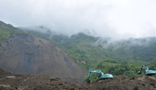 四川北川陈家坝乡发生塌方 山体推移形成20万方堰塞体