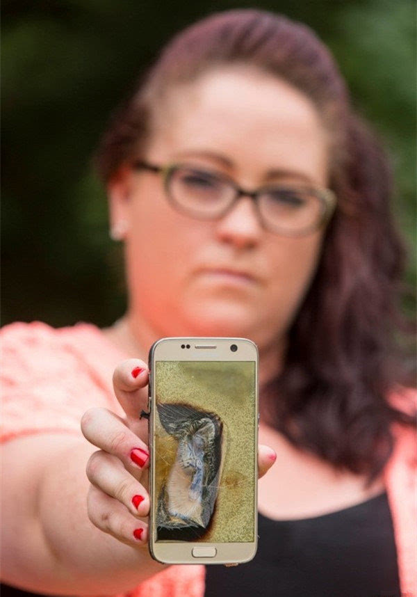 当手机爆炸已成时尚:英国一女教师三星Galaxy