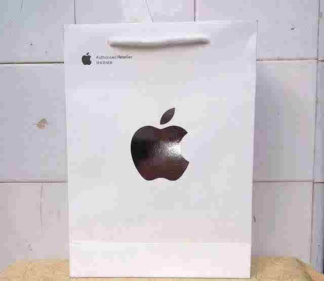 什么鬼?苹果新专利:不好好做手机要做购物袋?