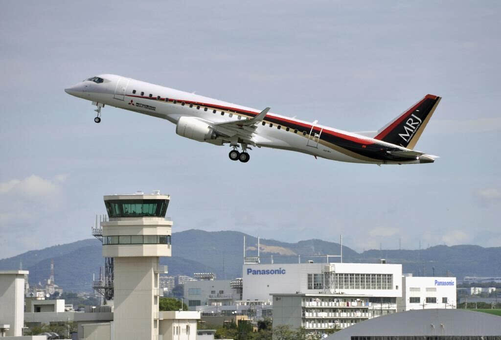 日本三菱飞机公司正在研发的日本首款国产喷气式支线客机"mrj"于26日