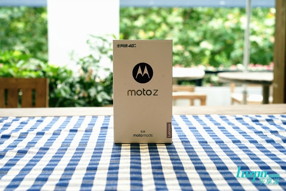 联想Moto Z 测评:决定手机未来发展方向?