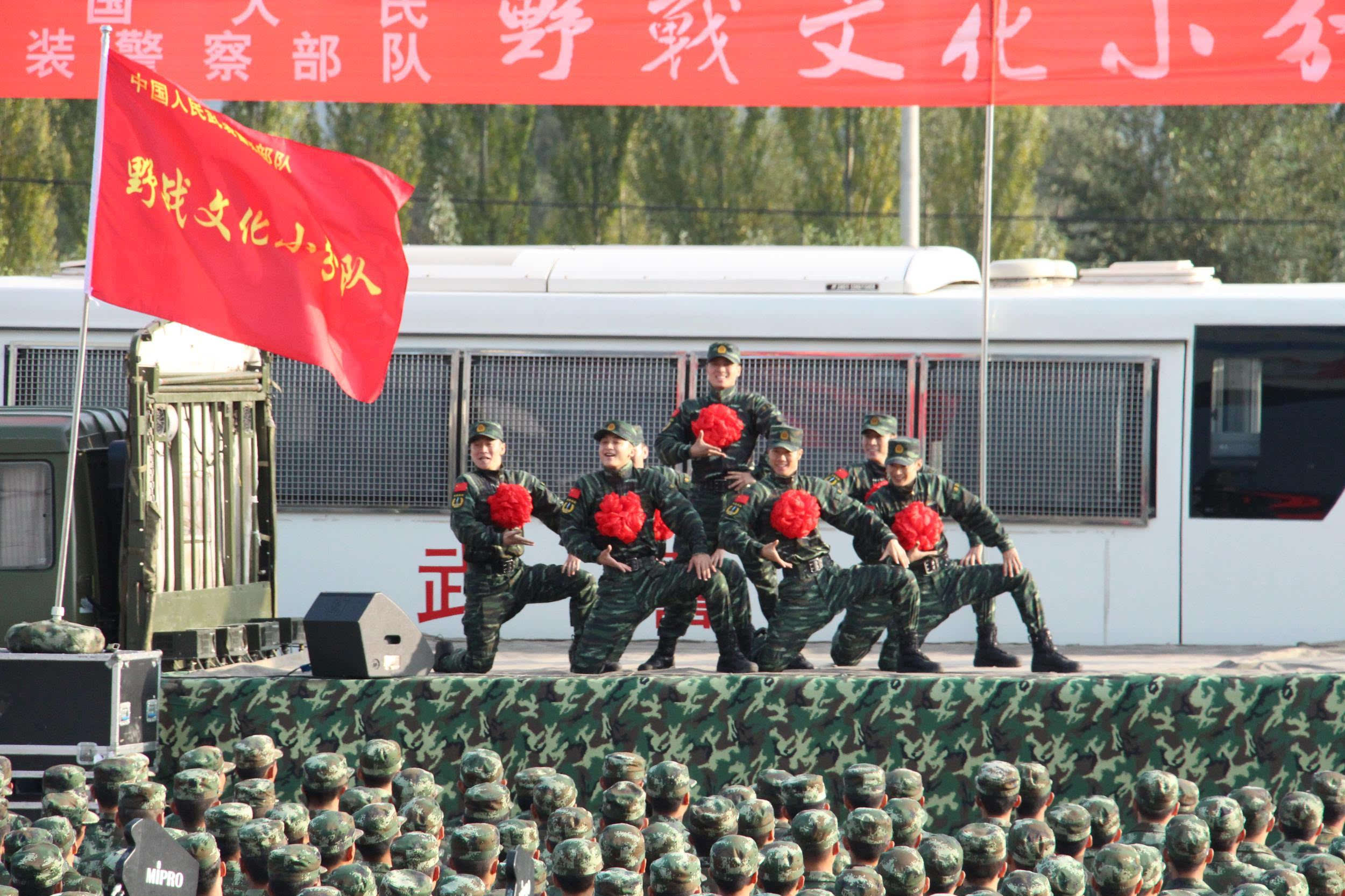 陆军军医大学第二附属医院举行野战救护技能比武 - 中华人民共和国国防部