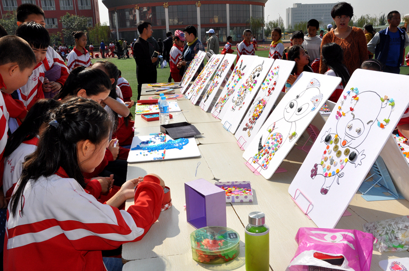 包头举办校园科技艺术节暨乡村学校少年宫成果展