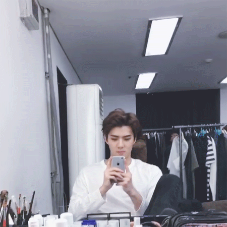 看看,这就是实力!什么表情包说来就来,一下子就能给你整出一个全套!