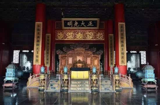 去乾清宫上朝是一种怎样的体验?