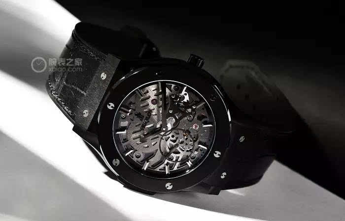 ���ִ��Ȿ��������ں�ϵ�г����οպ�ɫ�մ����